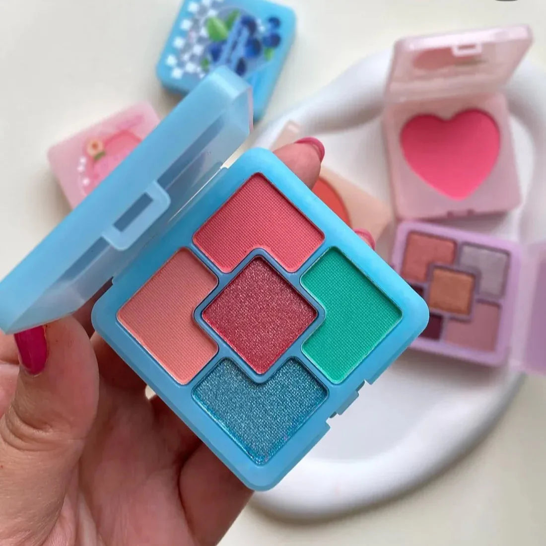 Mocallure 2 in 1 Mini Eyeshadow & Blush Palette Mocallure