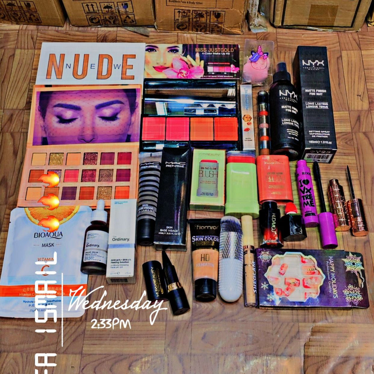 BUMPER DEAL – 17 in 1 Mega Makeup & Beauty Kit Cosmia.pk