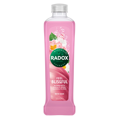 Radox Feel Blissful Bath Soak with Calendula & Rose - 500ml Radox