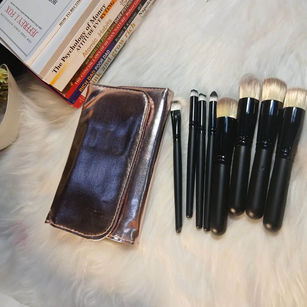 Professional Makeup Brush 8pc Set Cosmia.pk