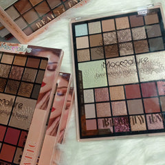 Mocallure Eyeshadow + Highlighter palette Mocallure