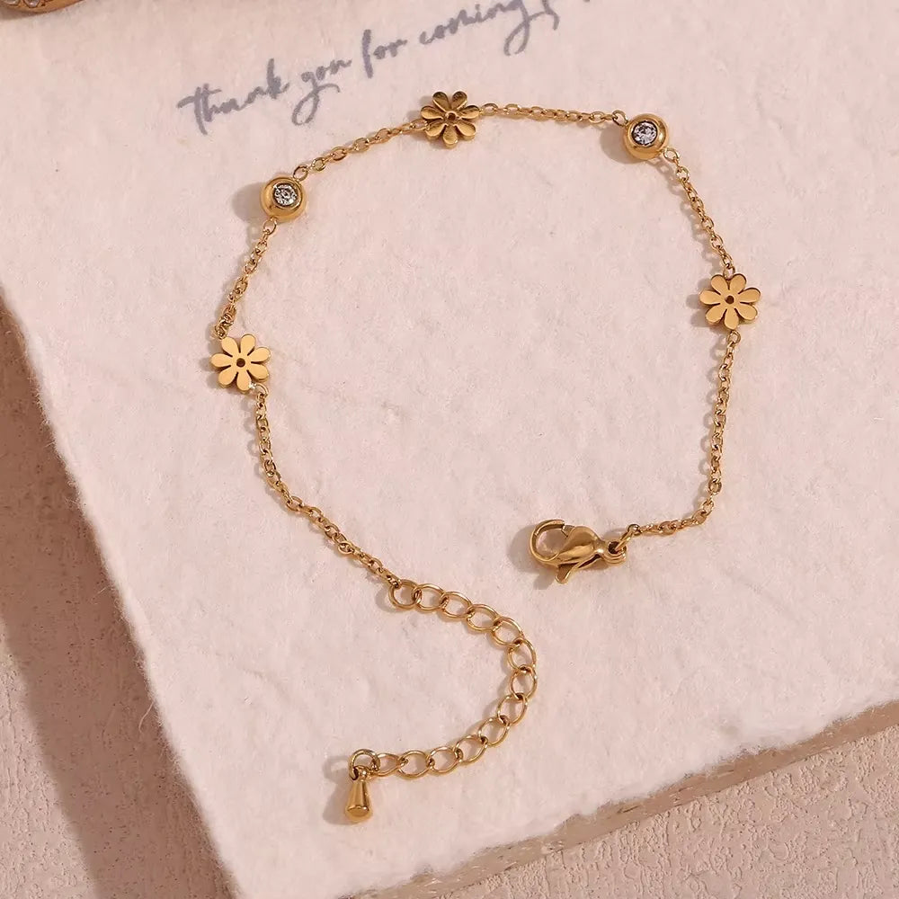 Flower Chain Bracelet – Elegant Sparkling Fashion Jewelry Cosmia.pk