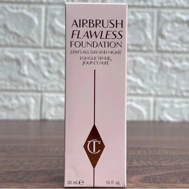Charlotte Tilbury Airbrush Flawless Foundation - 30ml Charlotte Tilbury