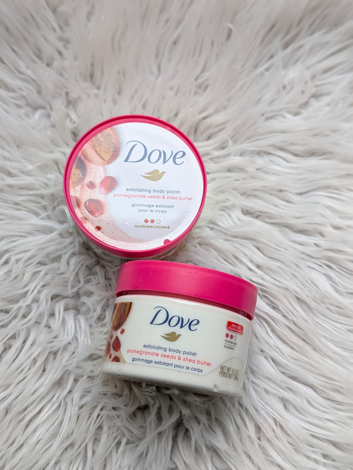Dove Pomegranate & Shea Butter Exfoliating Body Wash 298g Dove