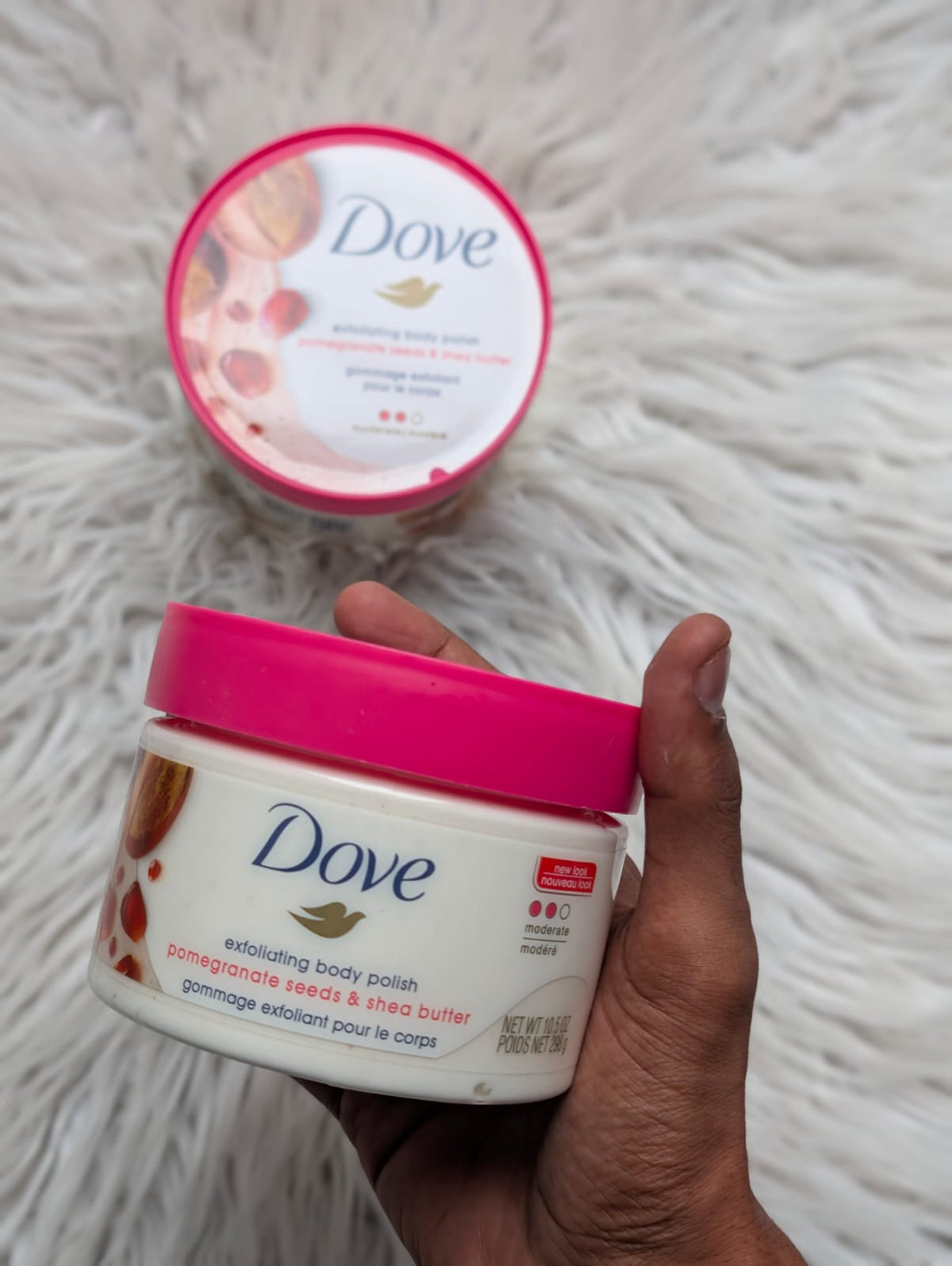 Dove Pomegranate & Shea Butter Exfoliating Body Wash 298g Dove