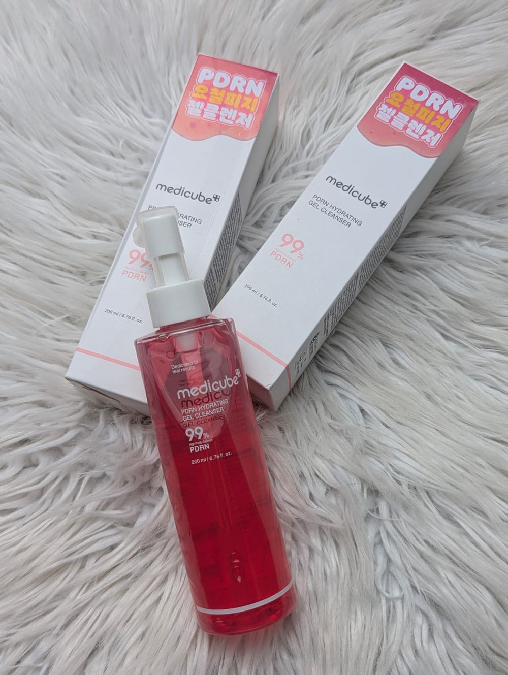 Medicube PDRN Hydrating Gel Cleanser 200ml Medicube