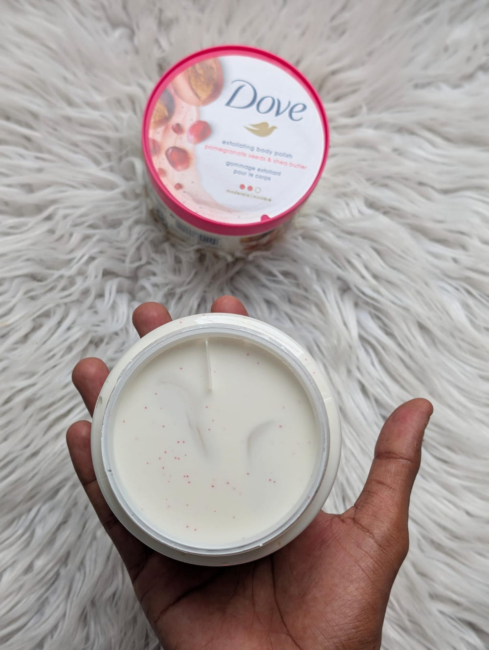Dove Pomegranate & Shea Butter Exfoliating Body Wash 298g Dove