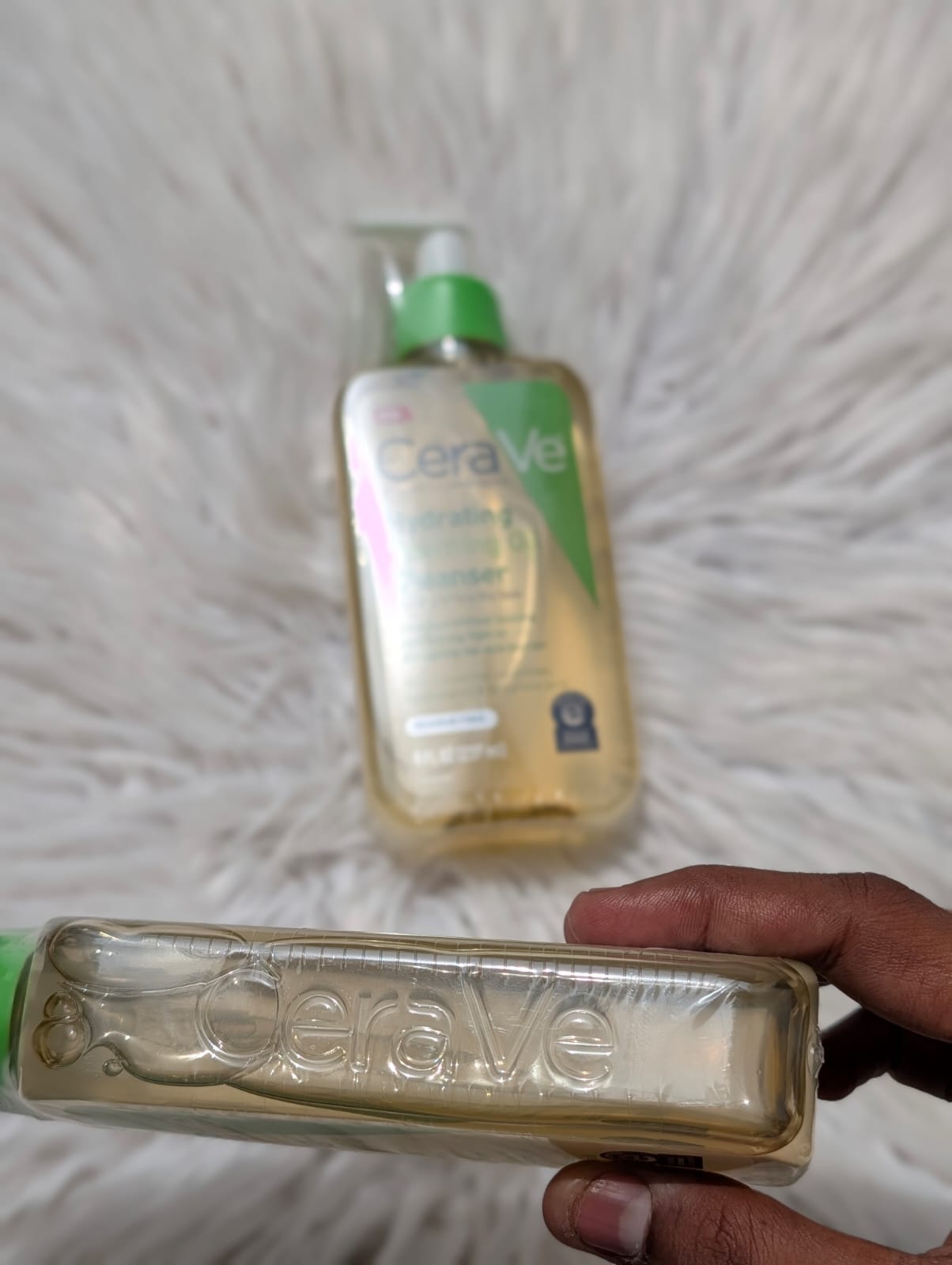 CeraVe Hydrating Foaming Oil Cleanser 237ml CeraVe