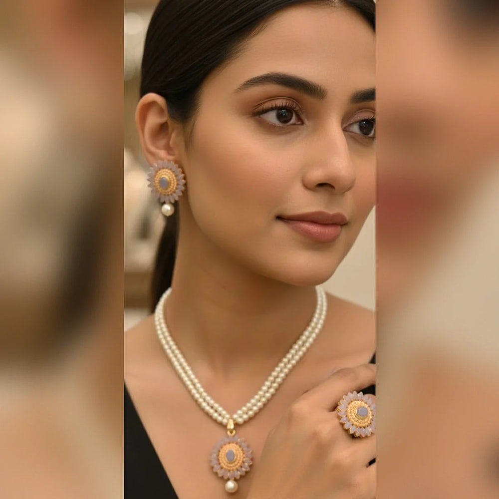 PEARL Locket Set Cosmia