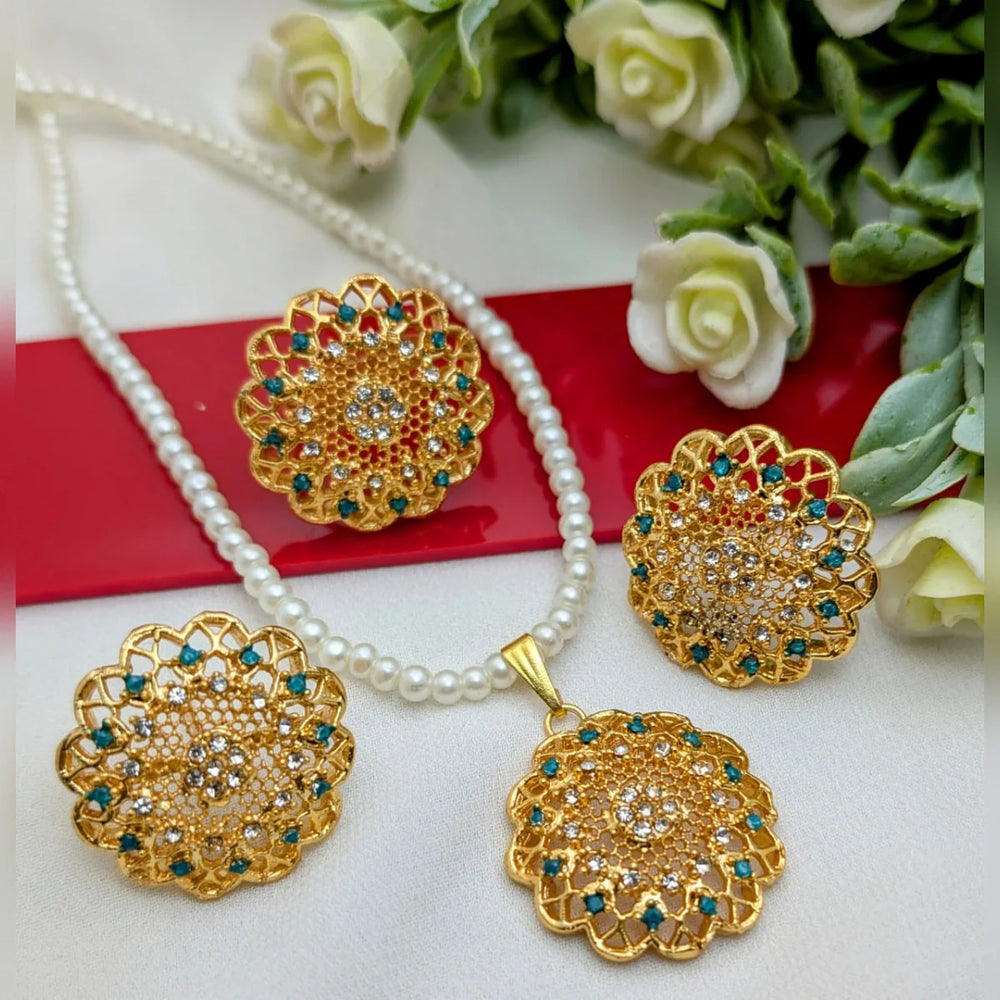Manjos Stone Locket set Cosmia