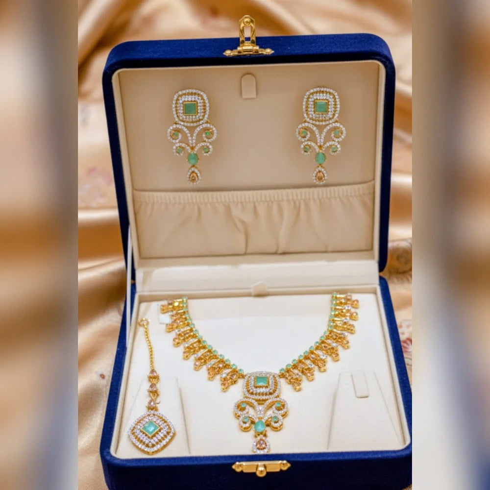 Elegant Zircon Necklace Set – Sparkling Sophistication Cosmia