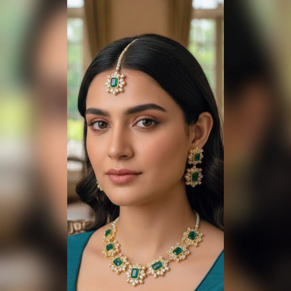 Zircon Necklace Set – Elegant Sparkling Finish Cosmia