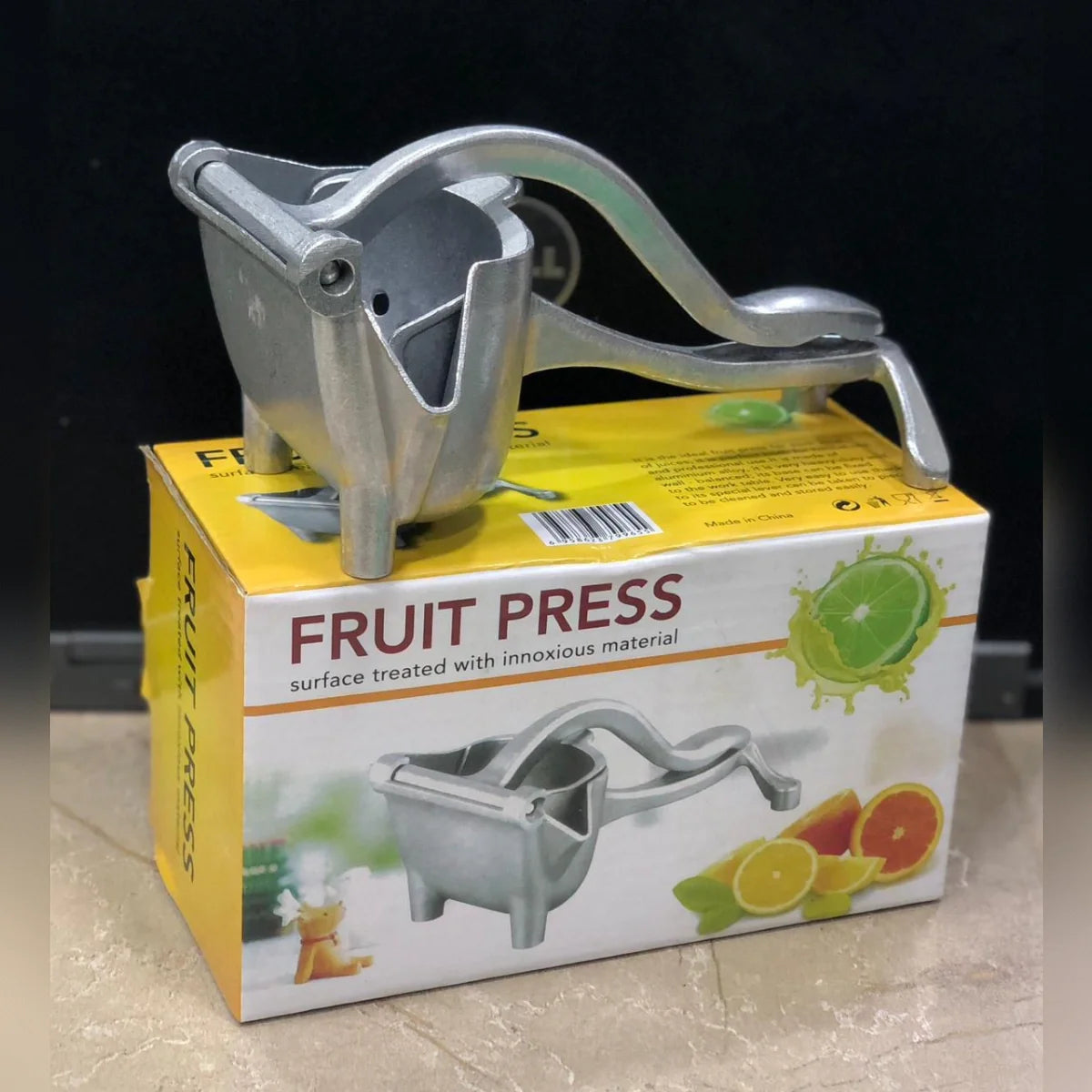Manual Fruit Press Juicer – Easy Juice Extraction Tool Cosmia.pk