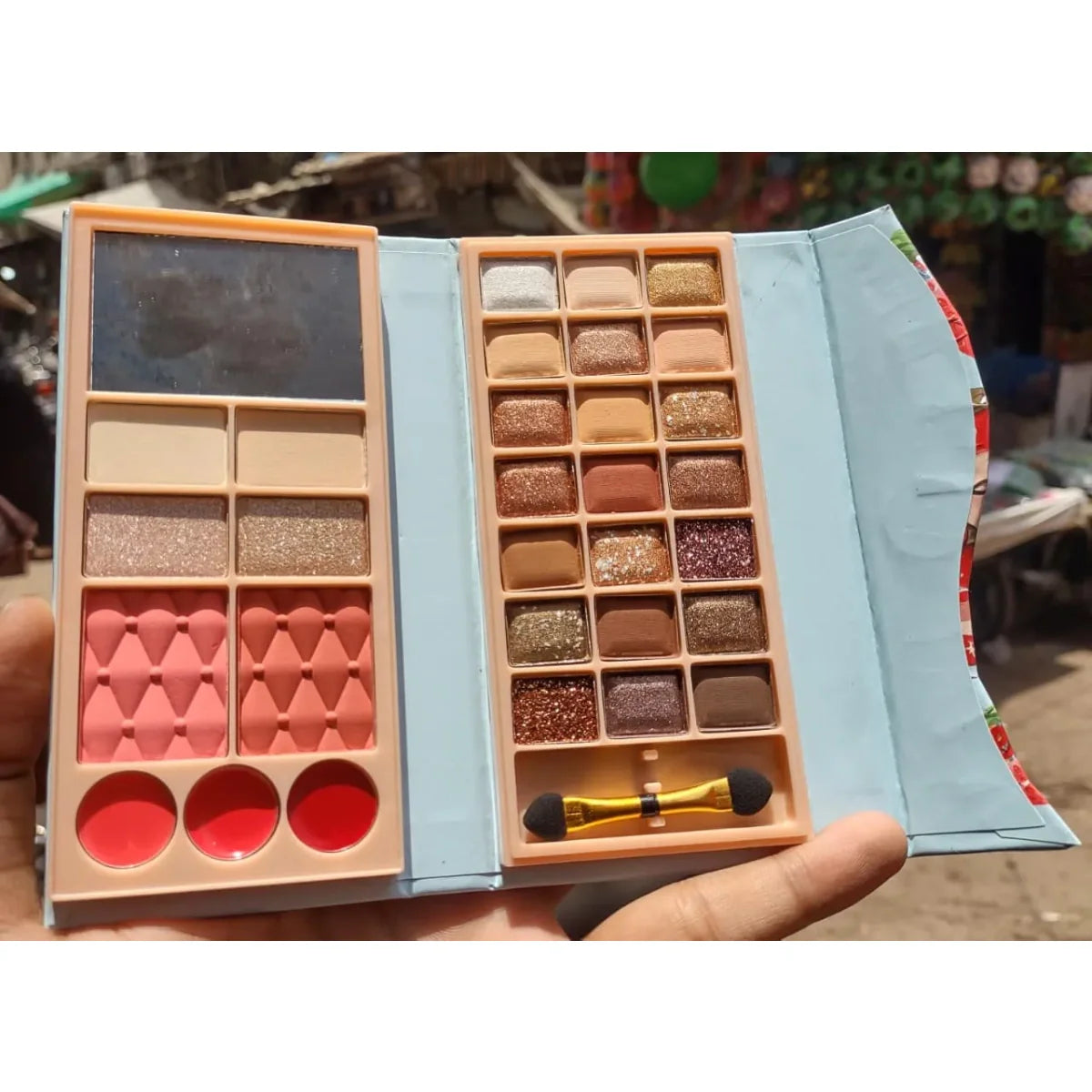 Mocallur Folding Nude Color Eyeshadow Kit Mocallure