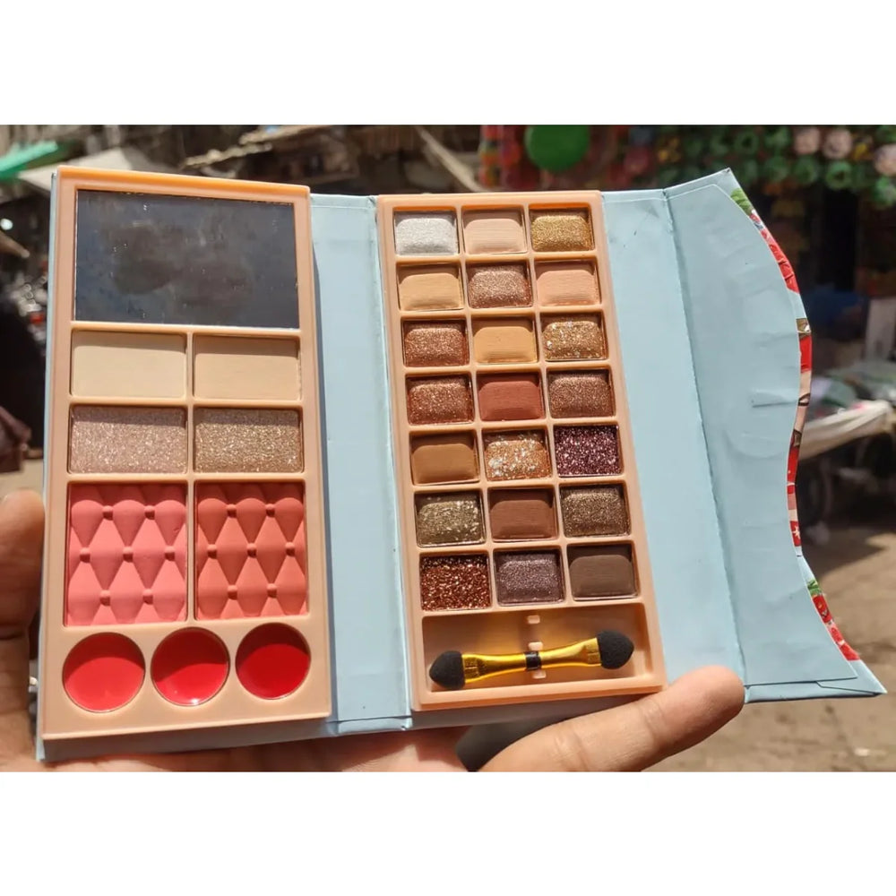Mocallur Folding Nude Color Eyeshadow Kit Mocallure