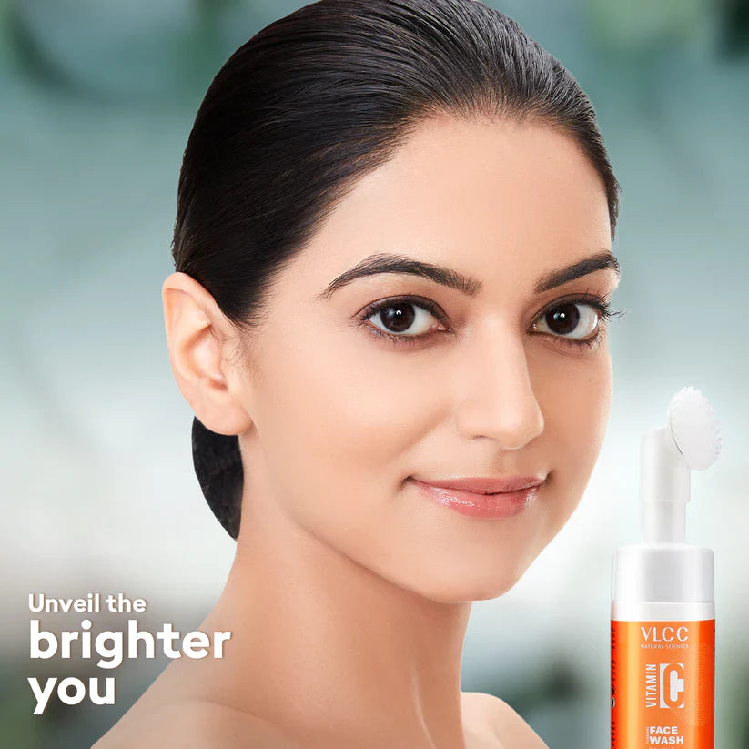 VLCC Vitamin C Foaming Facewash - 100ml VLCC